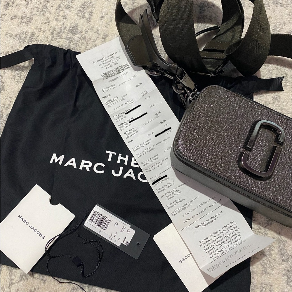 Marc Jacobs metallic charcoal gray Snapshot camera bag with black strap